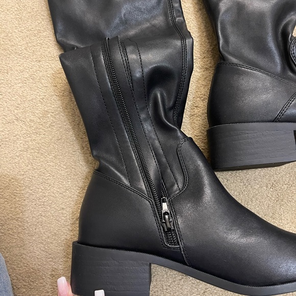 Brand New Sadie Steve Madden boot - Picture 4 of 4
